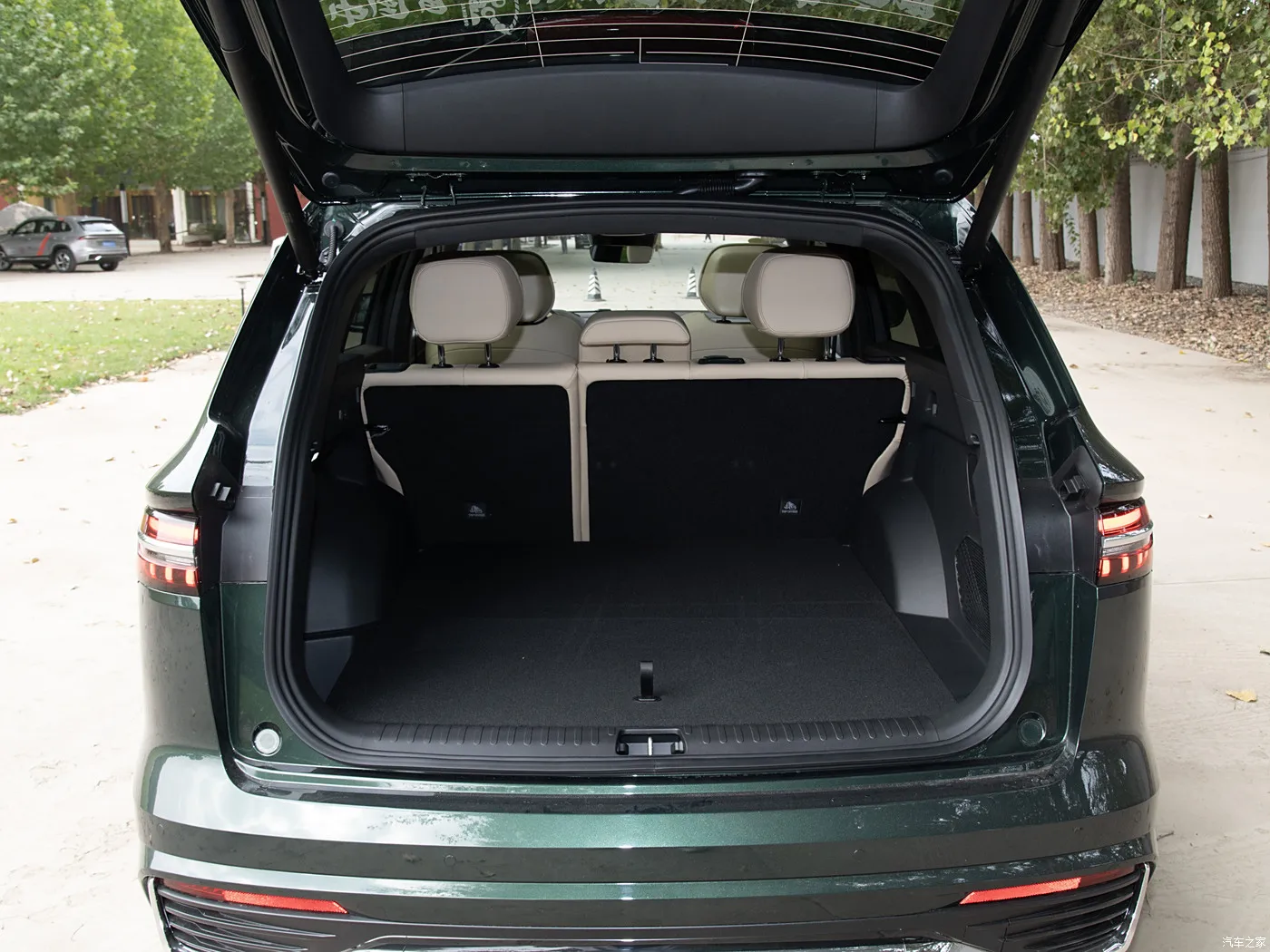 2025 Latest Models new suv car Geely Monjaro L with 5-door 5-seater gasoline SUV
