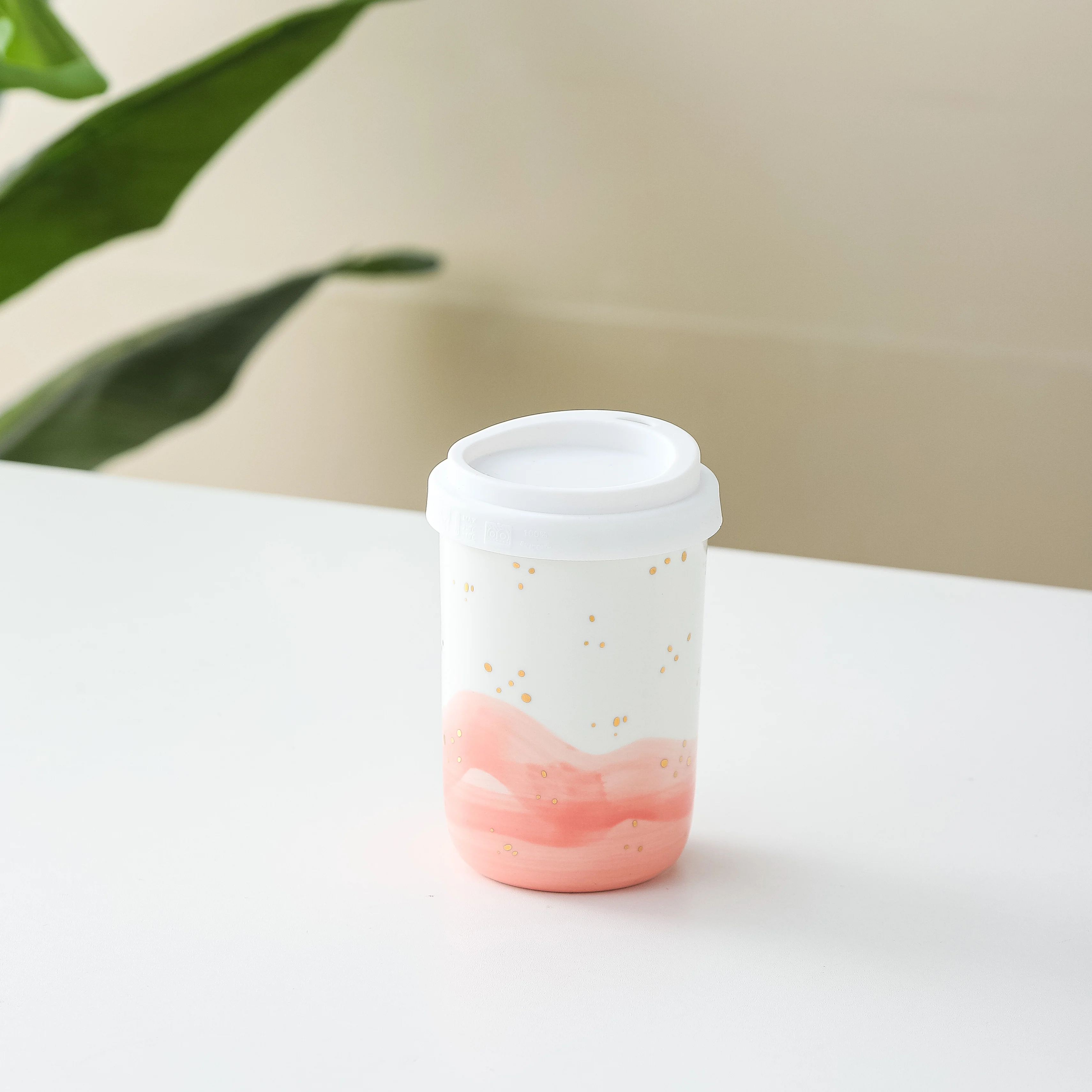 Wholesale Custom New design personalized unique no handle ceramic travel mug with silicone lid