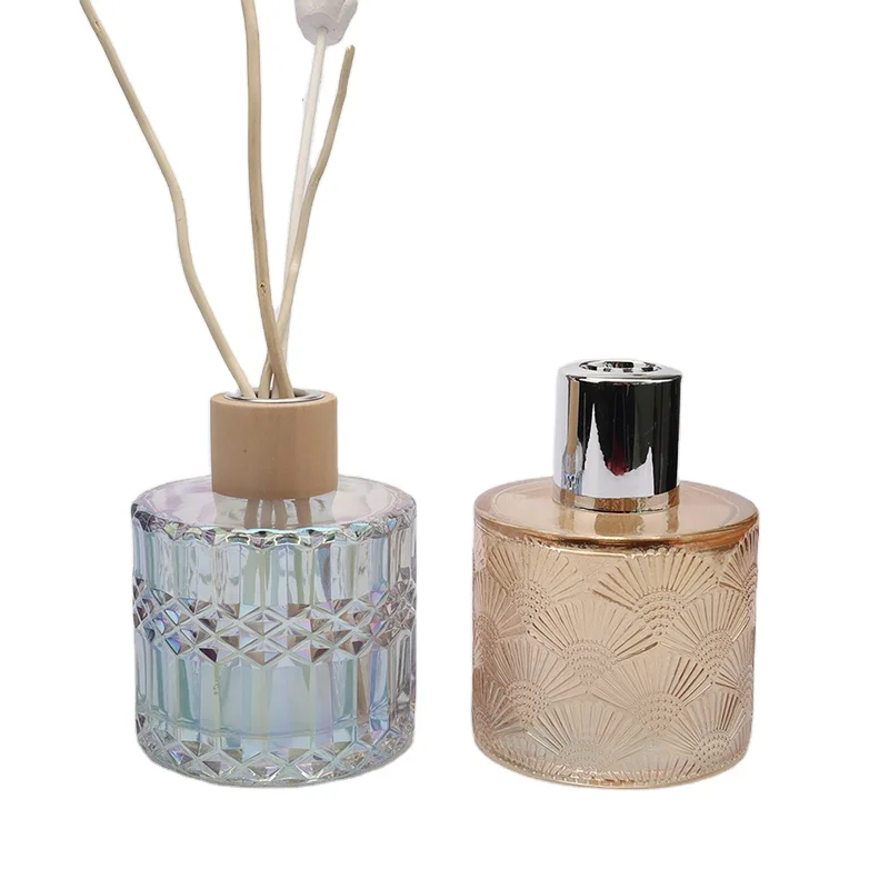 
Wholesale New Design 200ml 7oz Clear Iridescent Amber Frosted Matte Black White Embossed Room Reed Diffuser Glass Bottle 