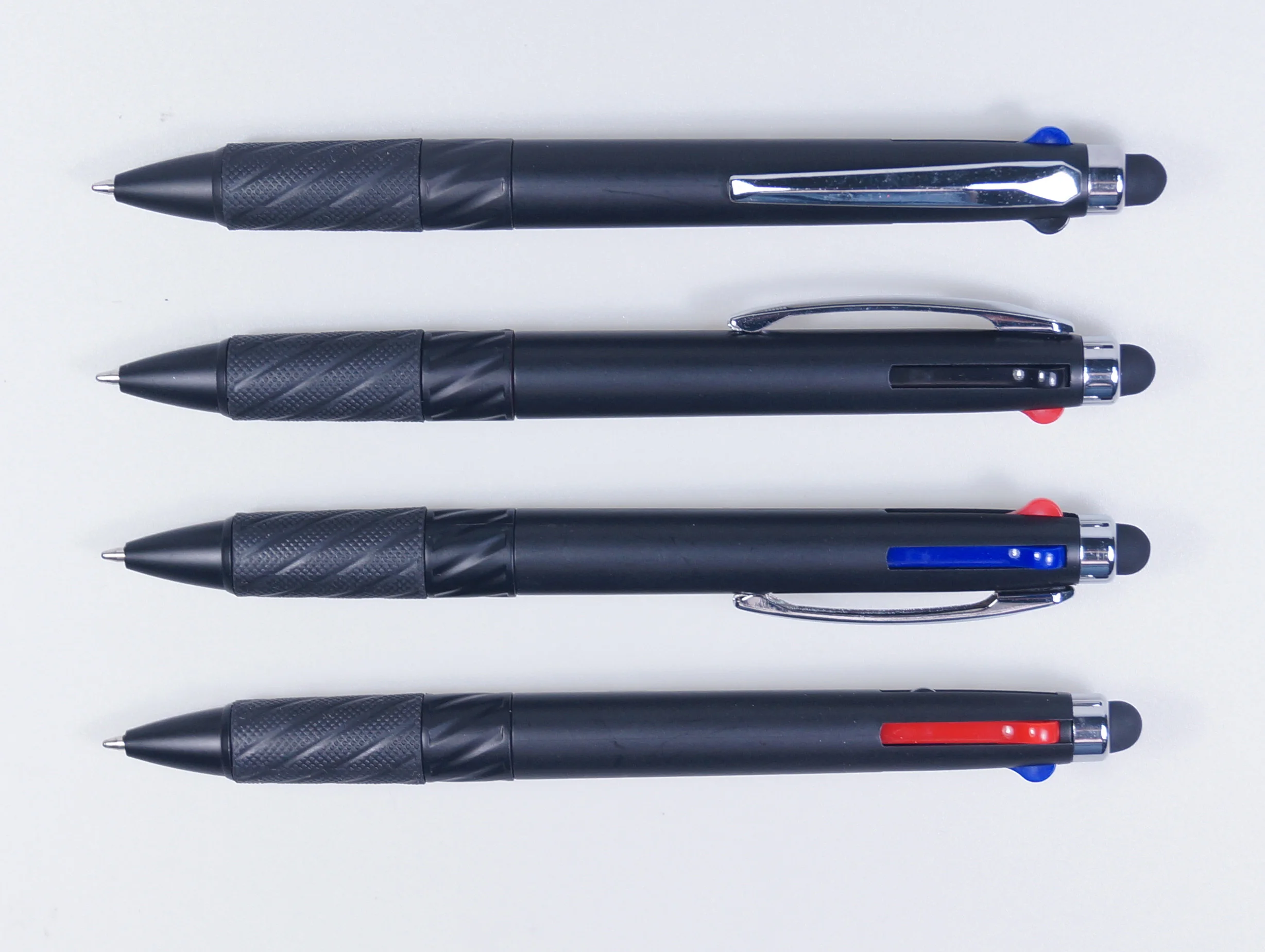 Пластиковый матовый стилус 4 в 1, мягкая ручка, дешевая шариковая ручка с индивидуальным логотипом, шариковая ручка, пластиковая рекламная подарочная ручка