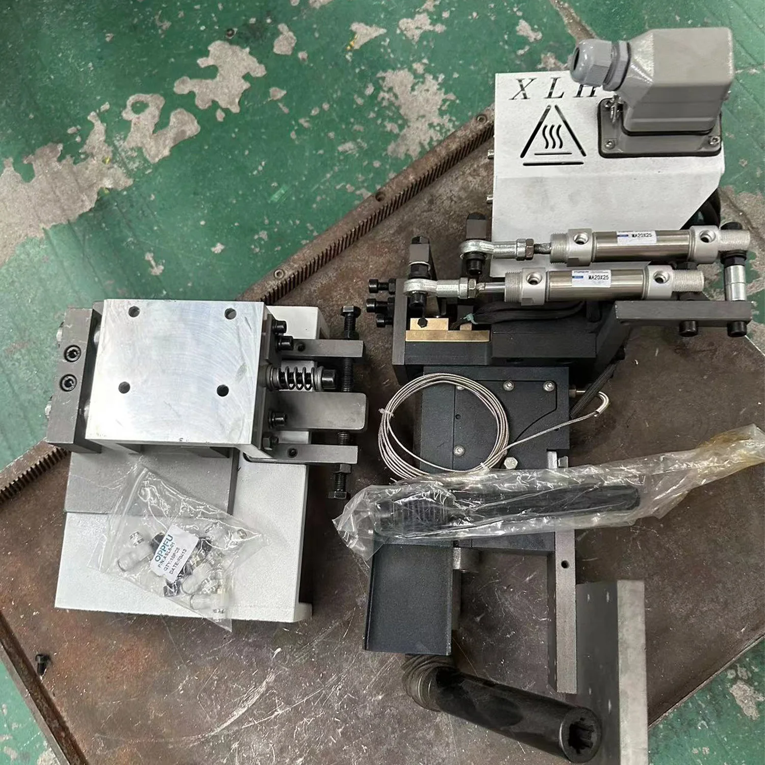 MB  High-end Automatic PUR  glue pot machine of edge banding machine EVA machine