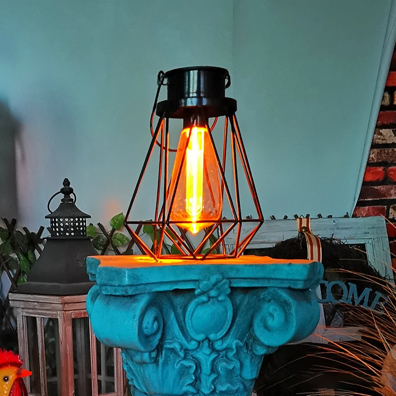 Outdoor Hot Selling Metal Led Edison Bulbs Hanging Solar Lantern For Courtyard Lawn Landscape Decor