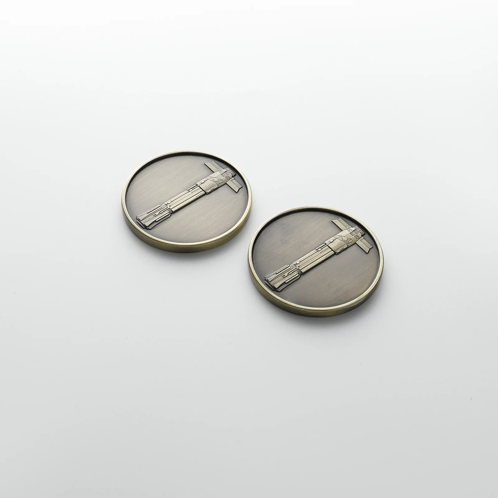 Lgt Saberstudio saber wholesale commemorative coins in Star the Wars Toy high quality 4.5 cm in diameter and 0.4 cm in thickness