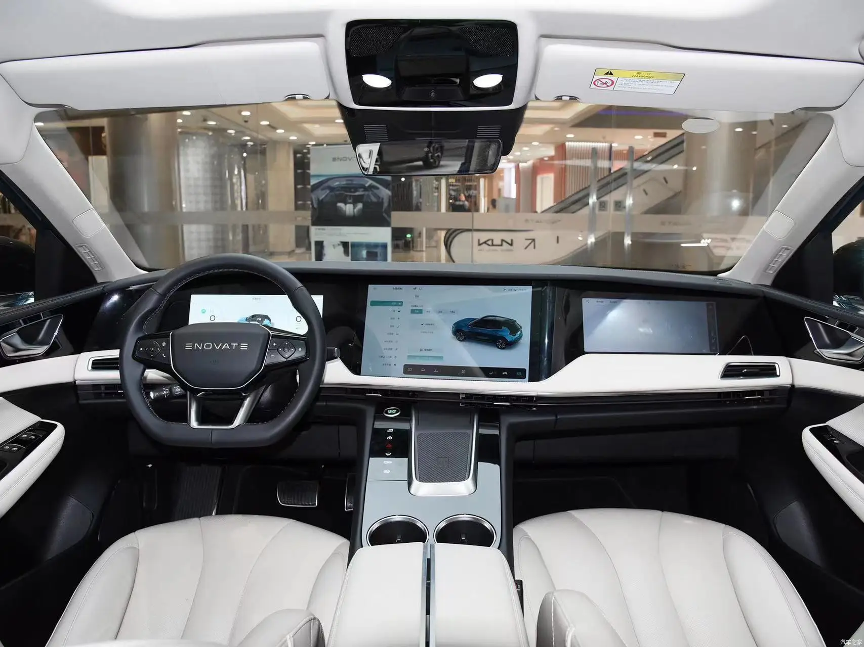 Enovate  Me7 Me5 2023 Brand New Energy Vehicle 100% Electric ENOVATE ME7 ME5  SUV LHD Electro-car Adults Car