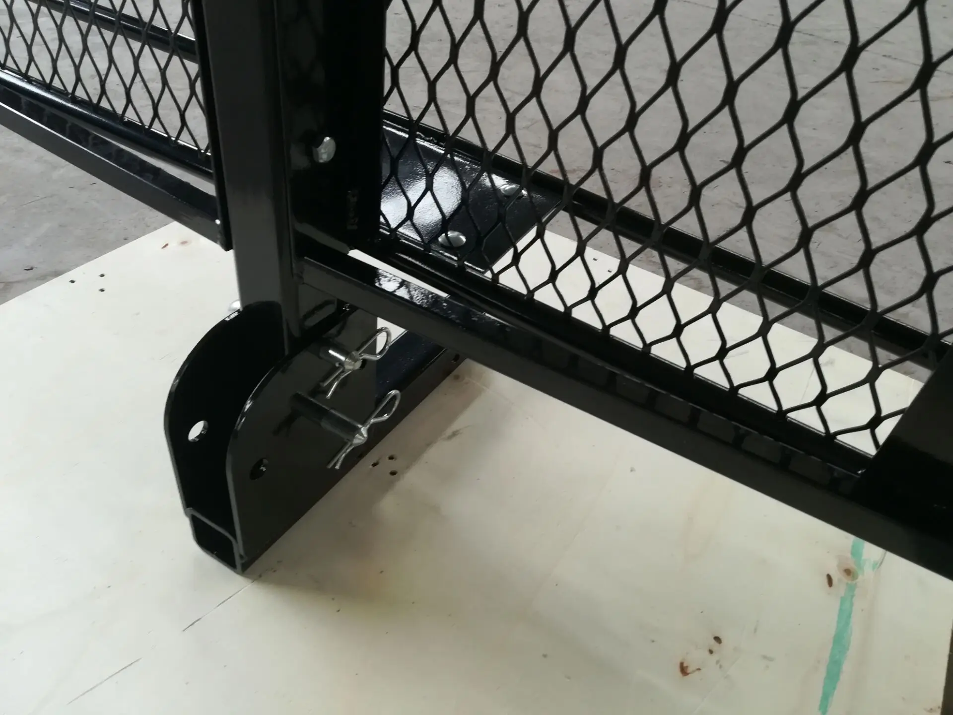 Chinese factory tow hitch tire carrier tow hitch bike carrier car rear hitch cargo carrier