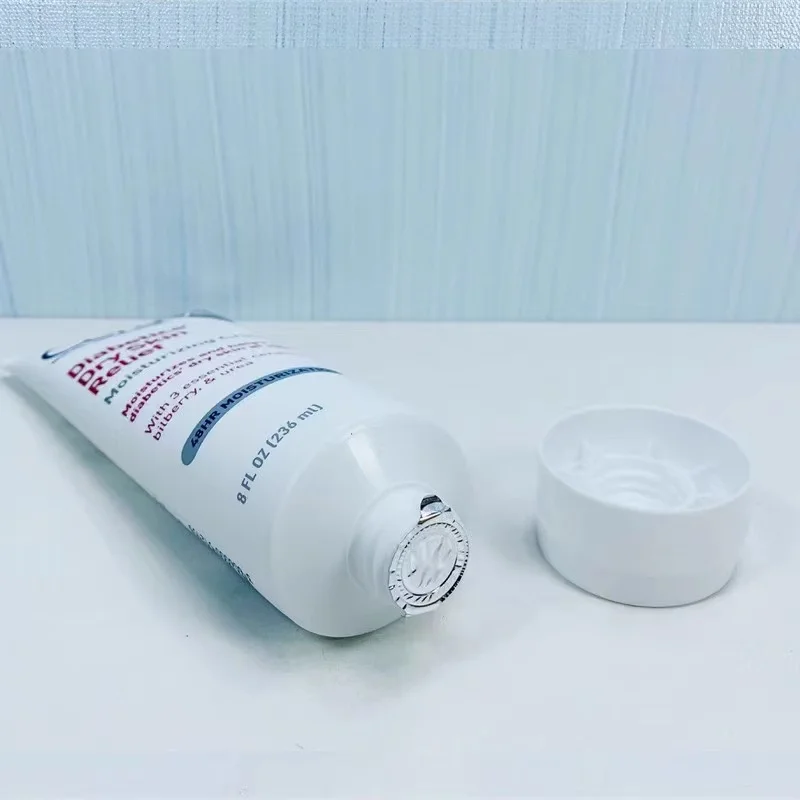 CeraVes Urea Moisturizing Cream 236ml Intensive Moisturizing for Chapped Fish Scale Skin