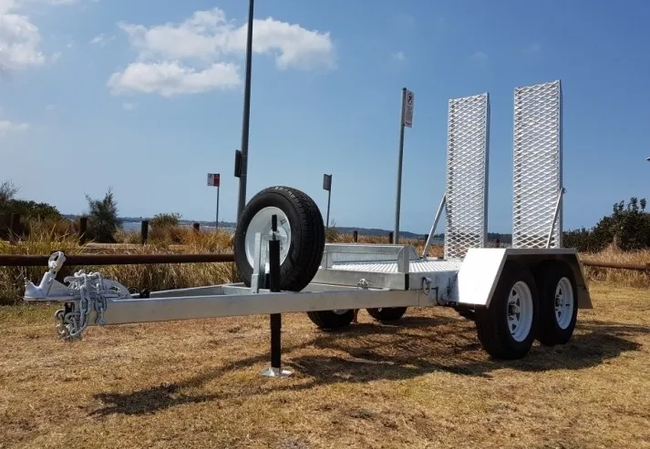 Использование автомобильного прицепа и максимальная нагрузка 2000 кг, автомобильный грузовой прицеп