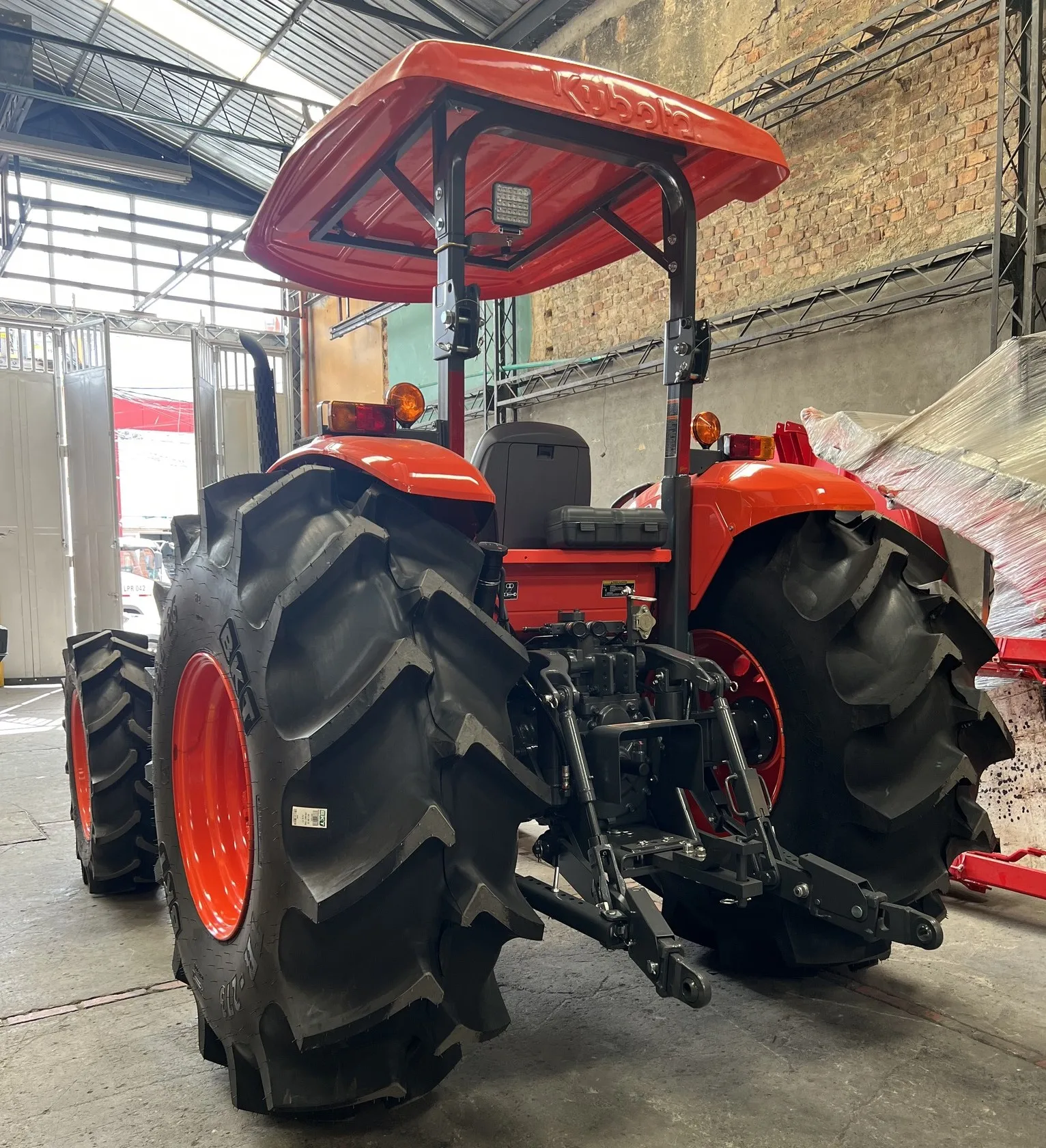 used tractors Kubota M9540 95HP 4WD farm orchard compact Japanese tractor  agricultural  machinery Japanese tractor