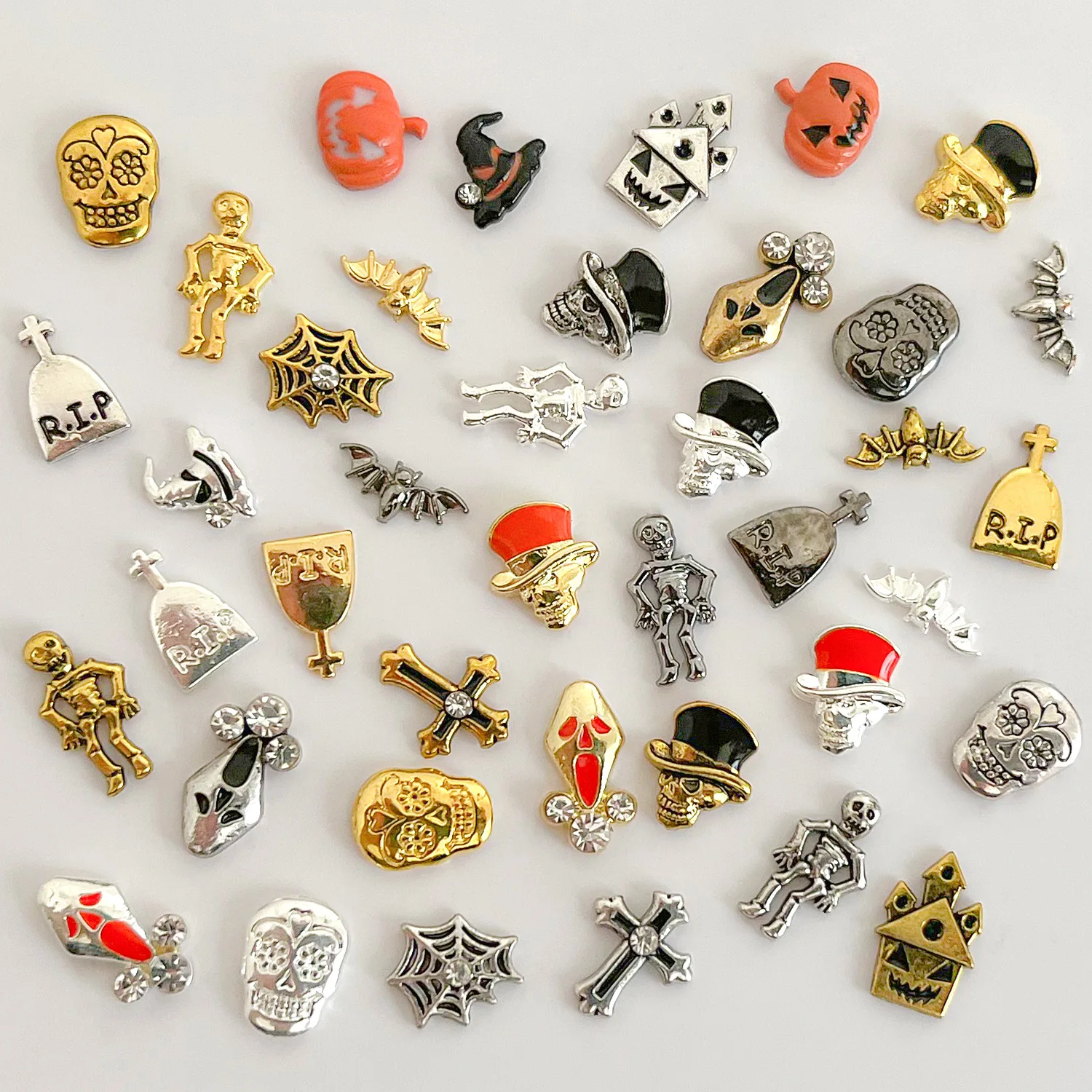 Halloween nail art skull cow alloy metal alloy pumpkin 3D nail art decoration rhinestone vintage cross halloween nail charms
