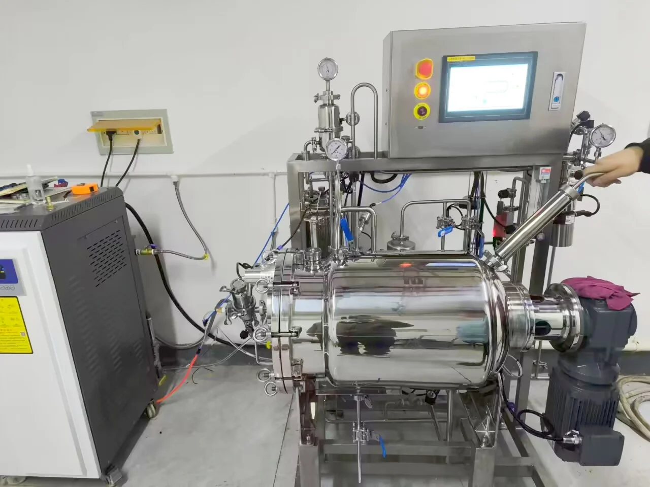 Stainless steel revolving tank industrial steam iron fermenter 500 liter bioreactor bacteria ferment lactique