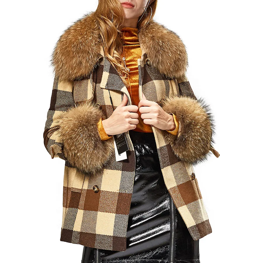 2021 new Natural real fur raccoon collar Cuffs plaid Women jacket Female Woolen coat winter Outerwear