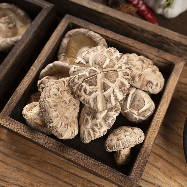 China Dried shiitake mushroom Whole Dried package Organic Shiitake Mushroom