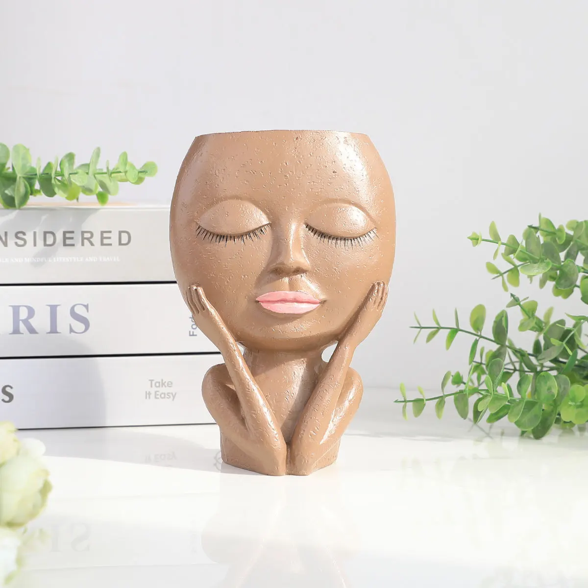 Wholesale Garden Decor North Furnishing Special Handmade Meditation Girl Art Crafts Resin Flower Pot