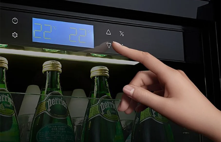 
Upright Beverage Cooler Stainless Steel Beverage Refrigerator Transparent Door Refrigerator 