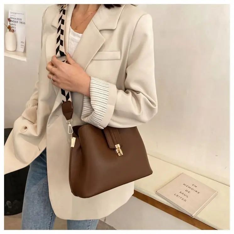 L0141 Brief Pu Leather Bucket Crossbody Bags For Women 2024 Designer Lady Luxury Shoulder Handbags