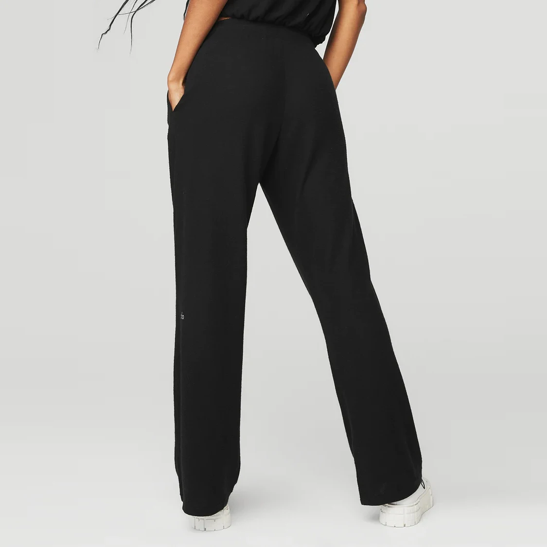 OEM Service Encased Elastic Waistband High Quality Woman Classic Sweatpants With Pocket Women Sweatpants