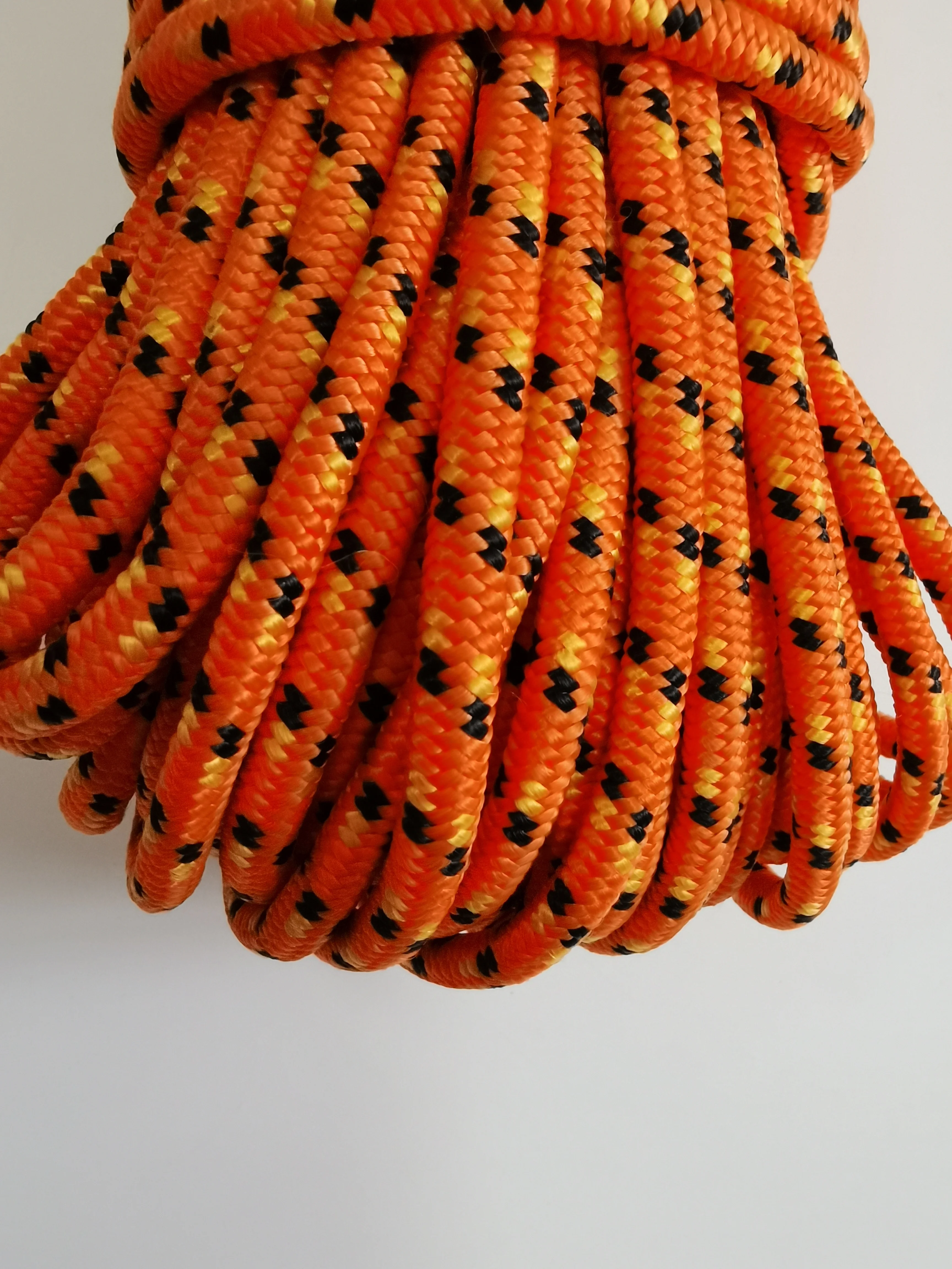 High Quality Customization 2mm x 500m Braided Polyester UHMWPE Core Camping Tent Rope