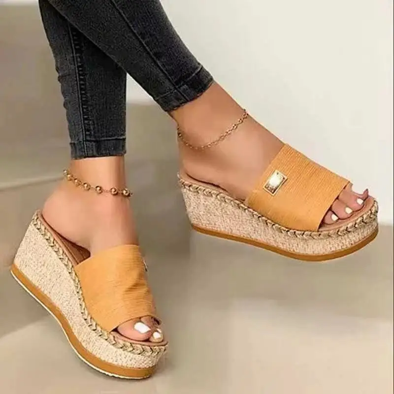 2022 large size platform heel thick sole women shoes Summer cross-border ladies high heel comfortable sandals slippers