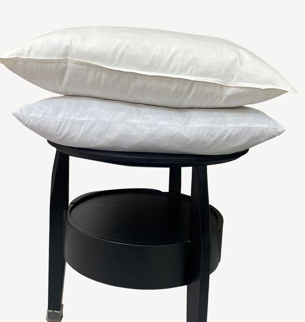 Manufacturers Wholesale White Pillow Feather Filled Car Sewn Living Room Throw Pillows Sofa Cushions