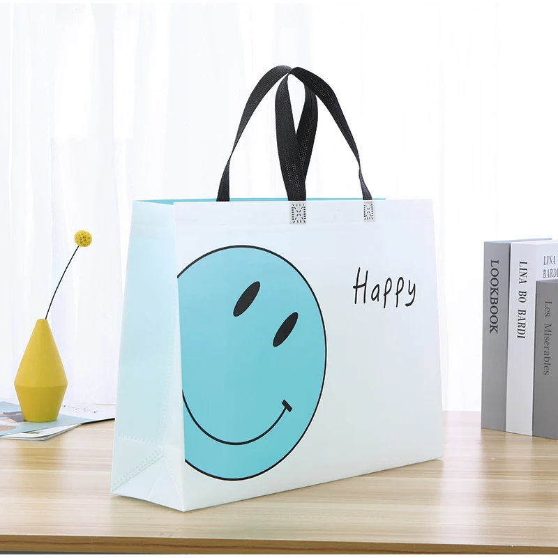 Cute cartoon fashion various specifications tote bag non-woven environmental protection packaging bag toy store can carry the ba