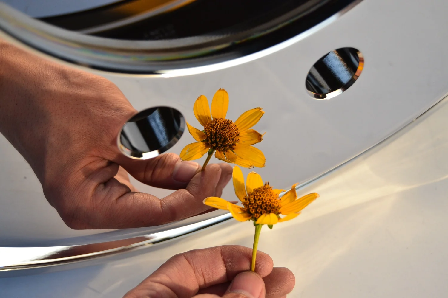 
passenger bus rims wheel for sales bright finishing aluminum wheel 