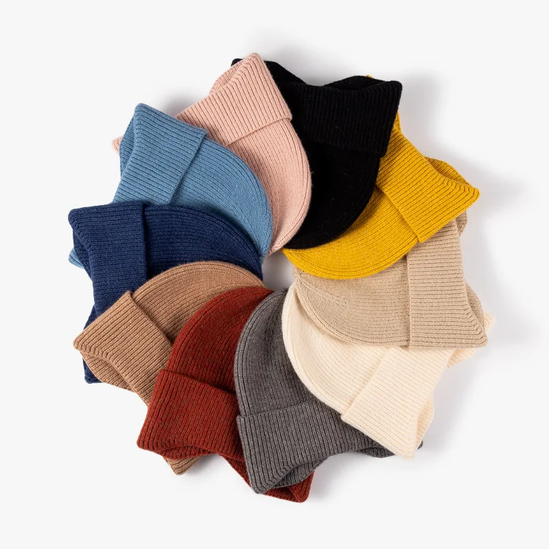 Custom Logo Winter Men Women Warm Knit Earflap Hat Outdoor Ski Cap Winter Thick Warm Plain Cuffless Beanie Hat with Ear Cover