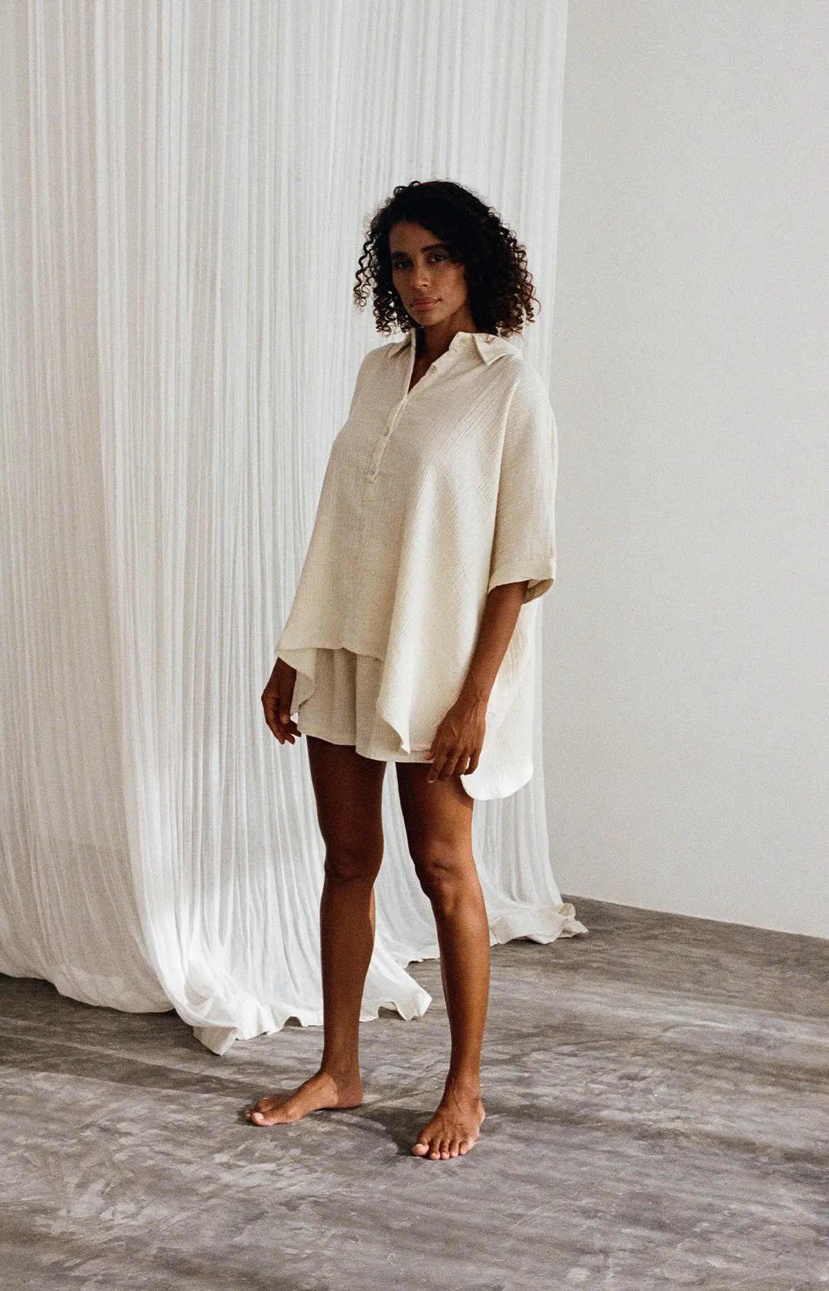 Women oversize cotton linen top and loose leg shorts 2 piece set