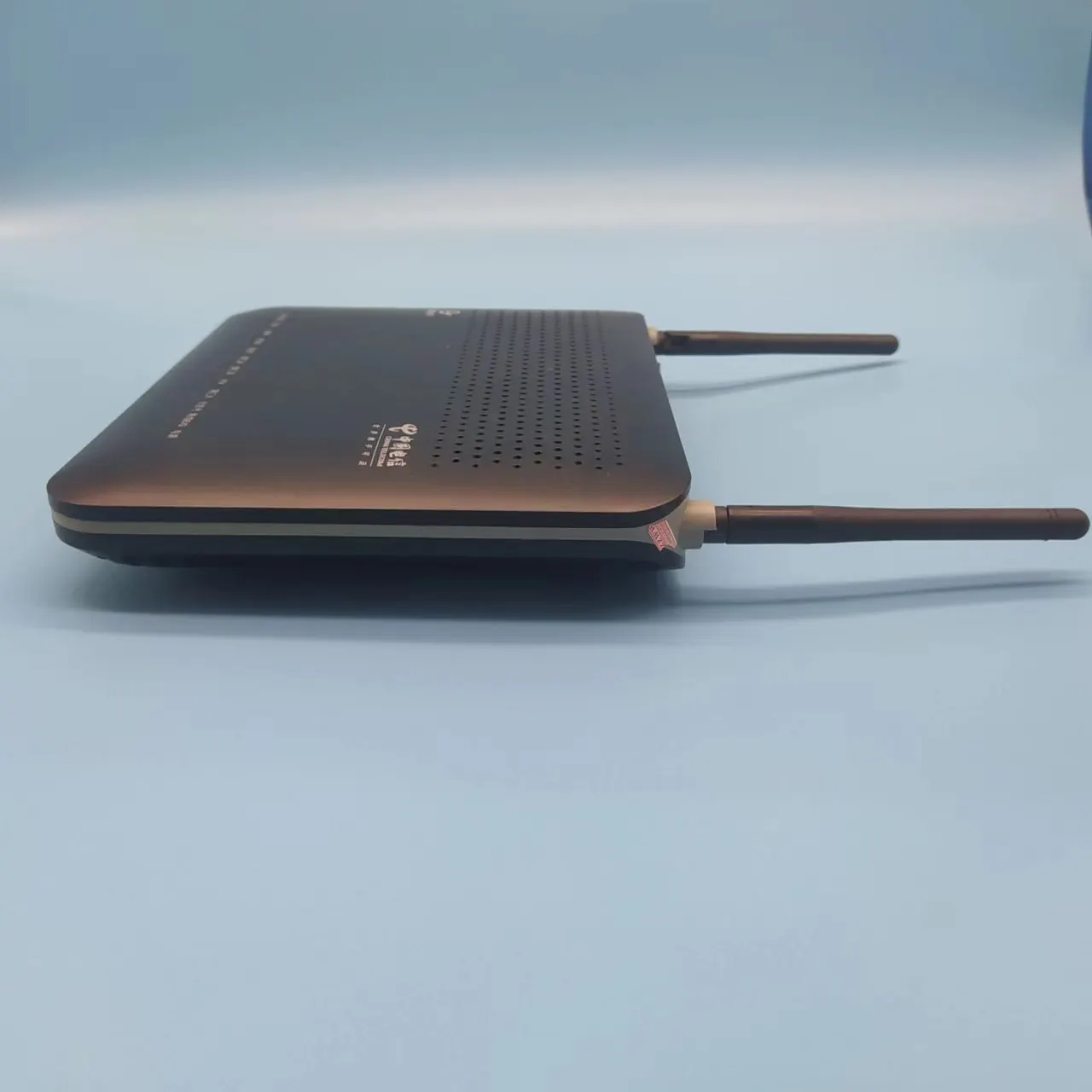 HG8245 4FE+2TEL+USB+WIFI ONT ONU Second Hand Condition Modem Wifi