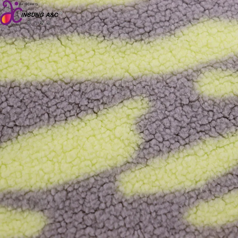 High Quality Rabbit Fur Printing Fabric Rainbow Striped Plush Fabric Lamb Velvet Fabric