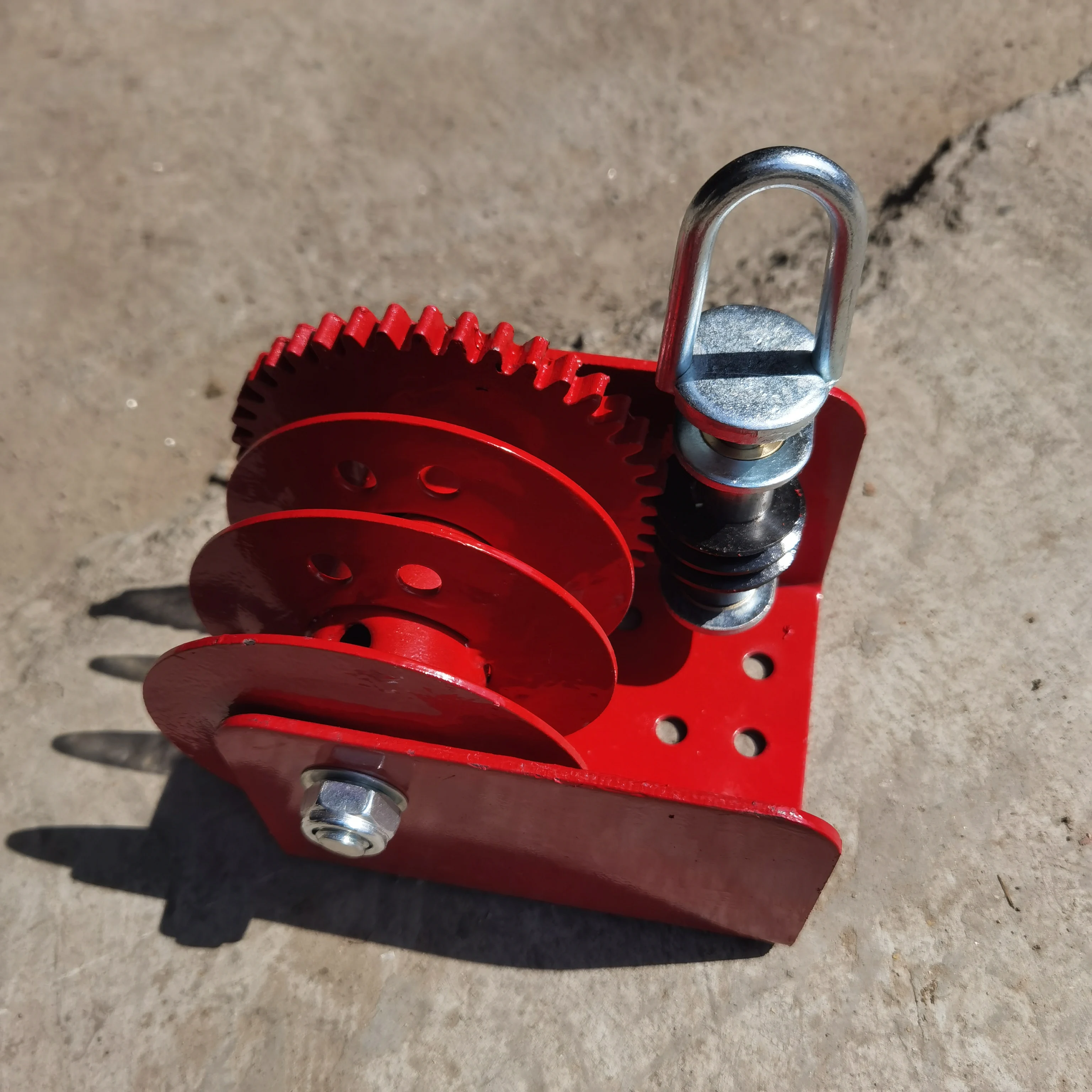 Hot sale automatic poultry farm winch system for chicken broiler water drinking line poultry manual hand winch