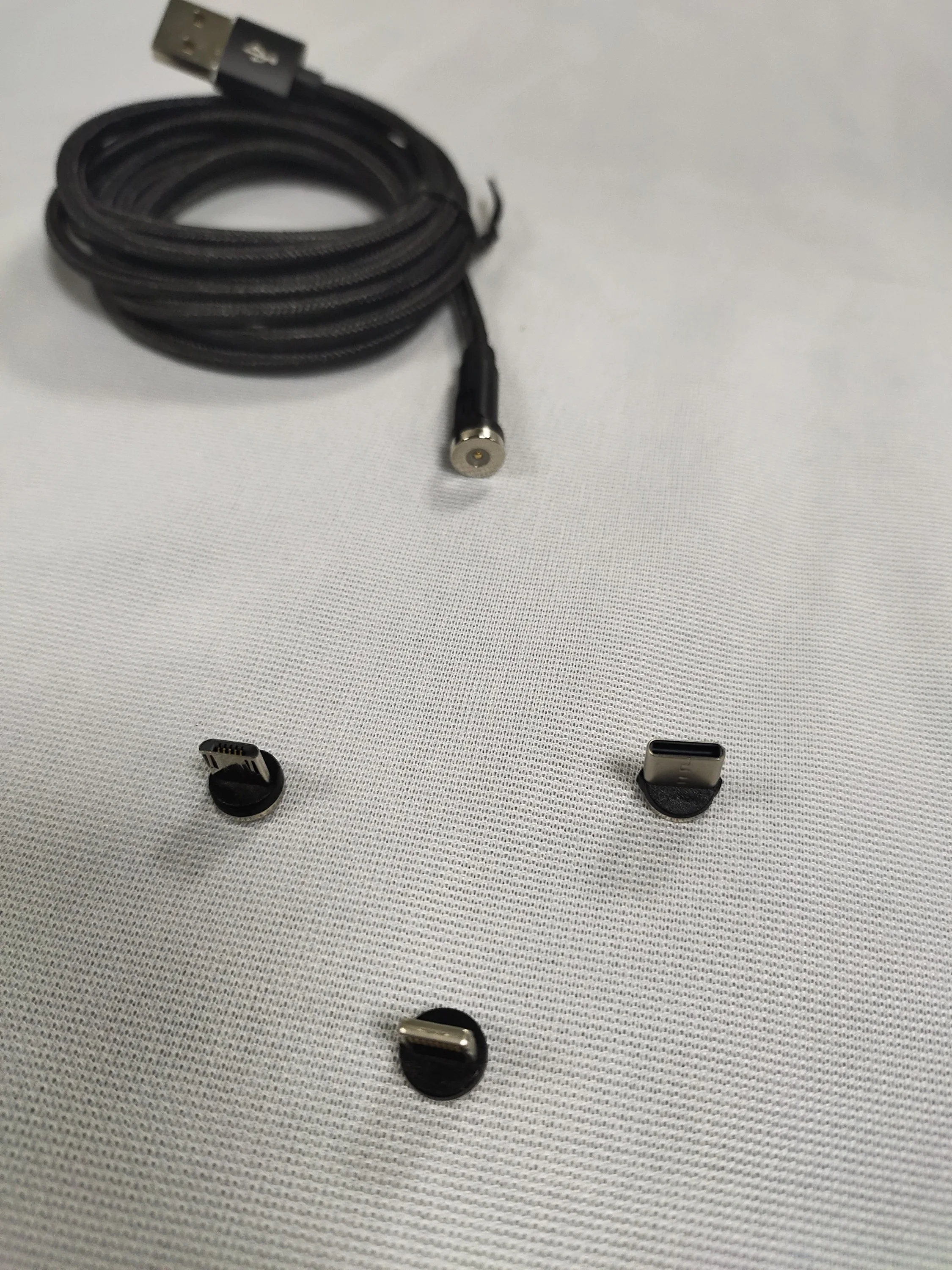 Round Magnetic USB 3 in 1 Magnet Charger USB-C Cable With Type-C Micro USBA lOS Charging Cable For Phone And Smart Watch  2M