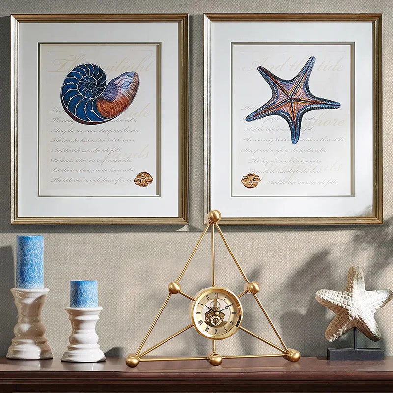 Custom Hand Made Cute Classic Triangle Shape Frame Mini Metal Clock For Home