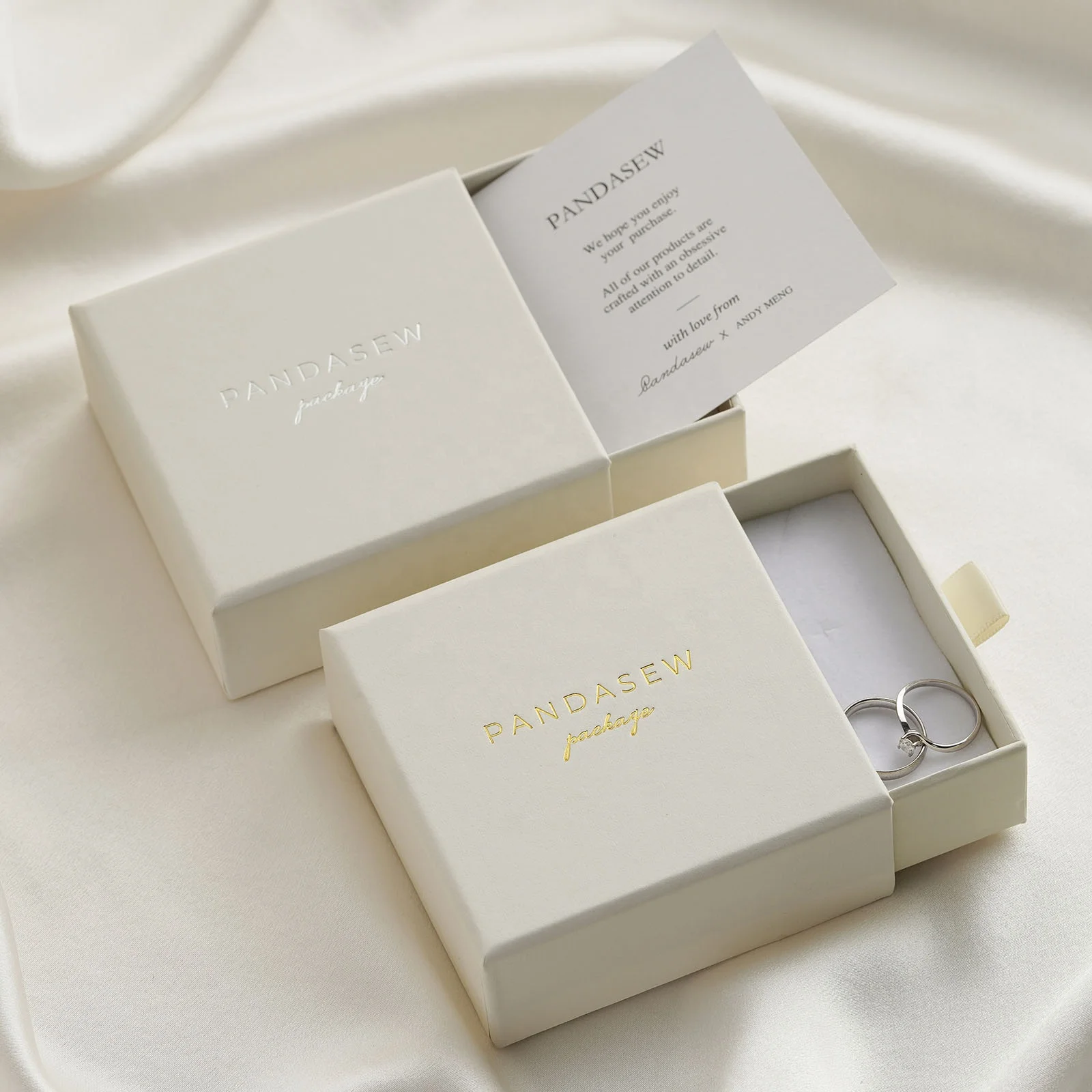 PandaSew Custom Logo Luxury Beige Cardboard Paper Bracelet Necklace Jewelry Packaging Box with Sponge