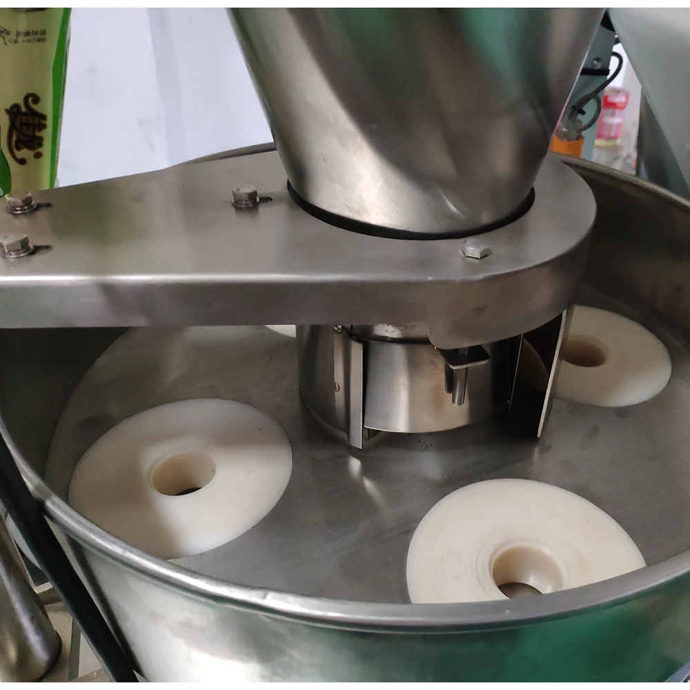 factory economic small vertical sachet candy sunflower seeds plantain chips snack automatic granular food packaging machine