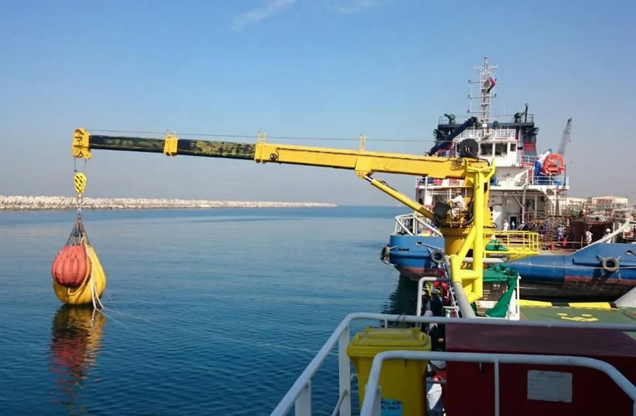 Professional Electric/hydraulic small marine crane 2 ton 5 ton ship deck mounted knuckle boom marine crane for sale