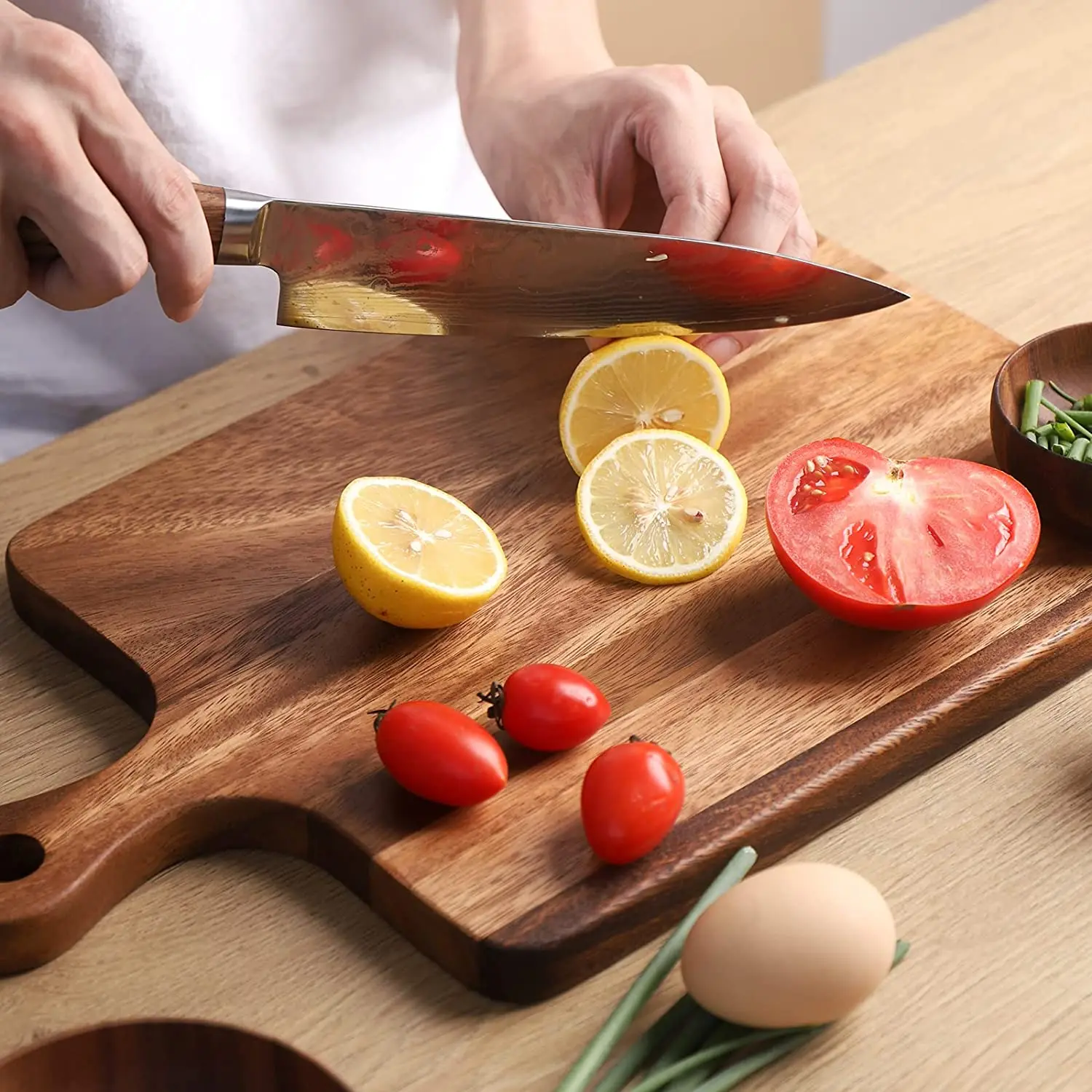 Muso Wood Acacia Cutting Board for Kitchen, Wooden Chopping Board with Handle to hang, Square Bread Pizza Cheese Board