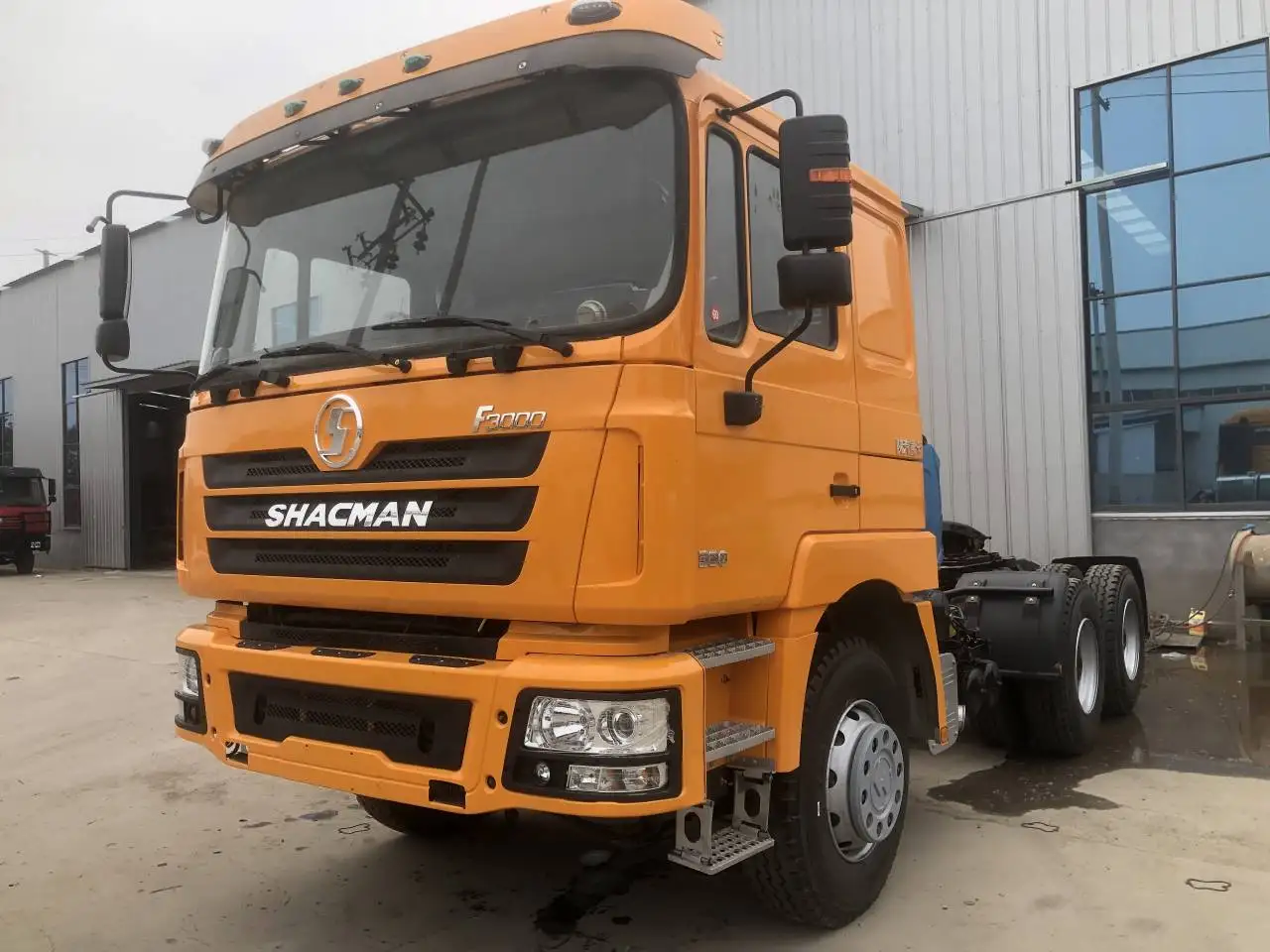 used and new shacman H3000 tractor truck 6x4 2021model tractor truck trailer truck for sale 380,340hp