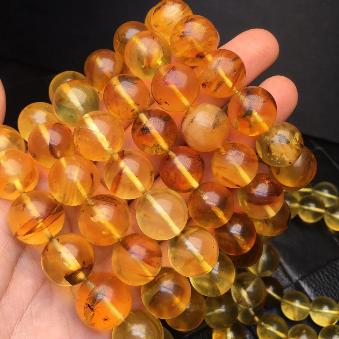 Factory outlet natural natural Every one of them contains worms Collection level insect amber