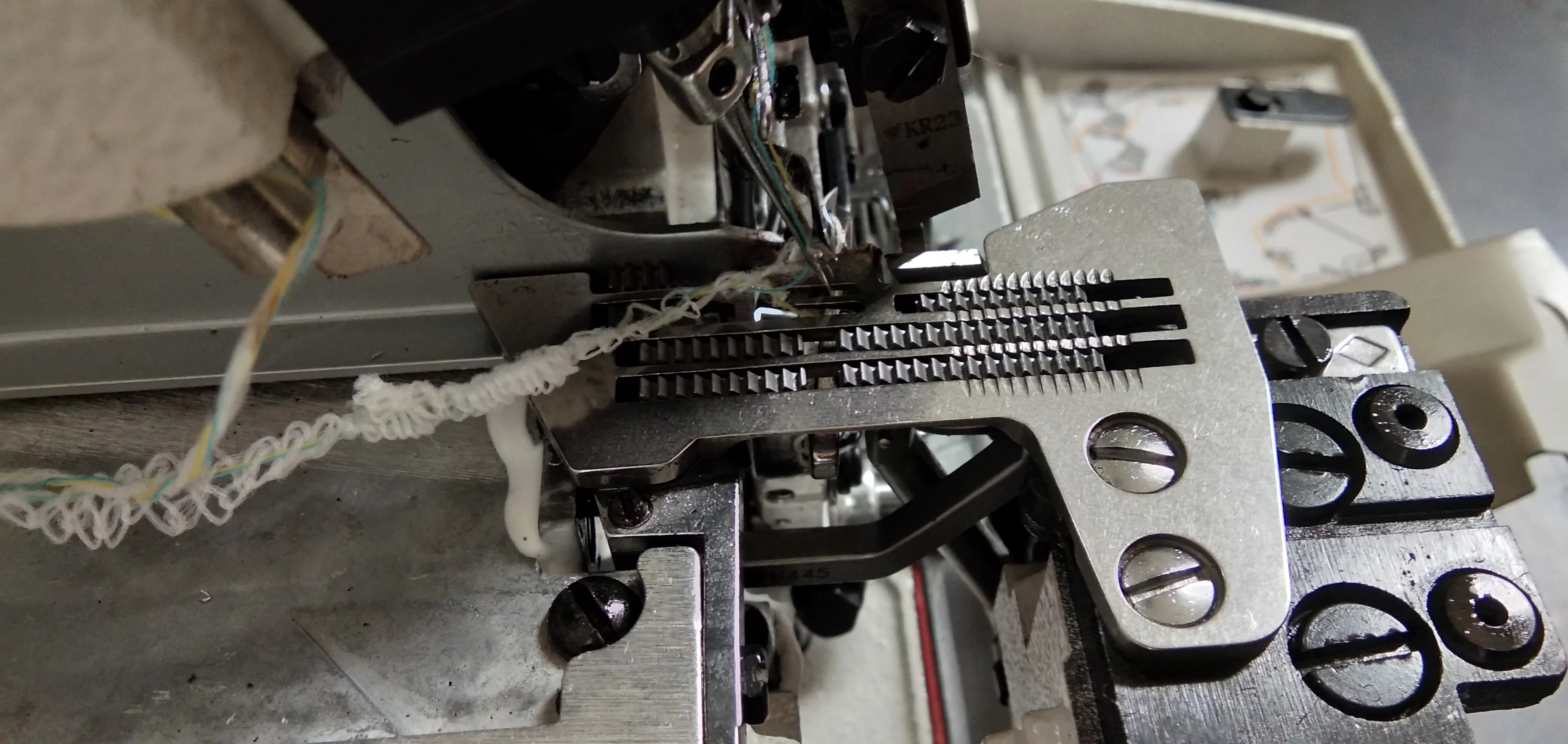 DS-6800D-4 High speed over lock stitch sewing machine with back stitching,overlock sewing machine industrial