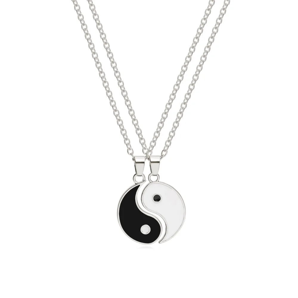 Hot Sale Yin Yang Bff Couples Pendant Necklace Chain for Women Men Personalized Matching Puzzle Diagrams