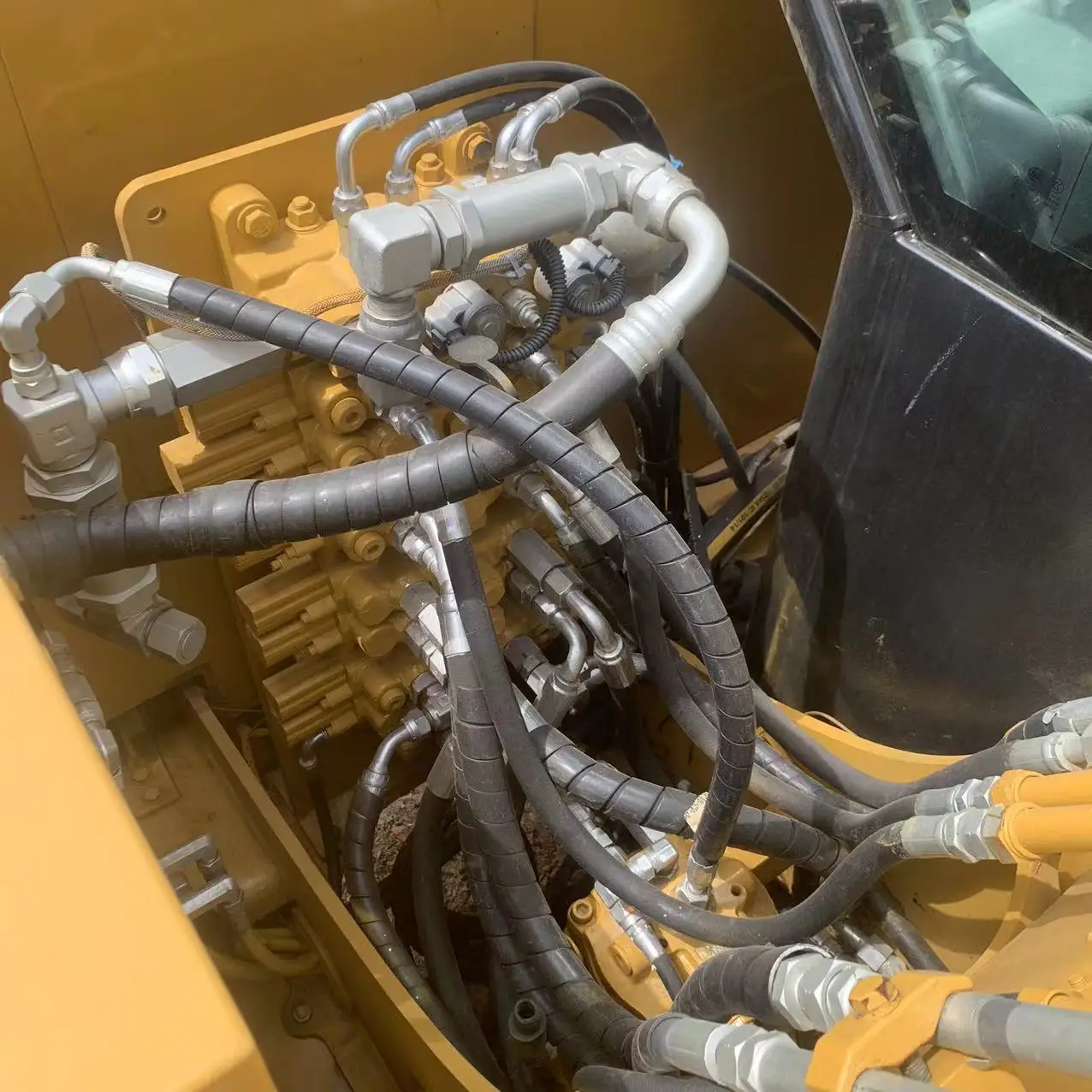 Высококачественный использованный экскаватор cat307E гусеничный 307 в хорошем состоянии для продажи