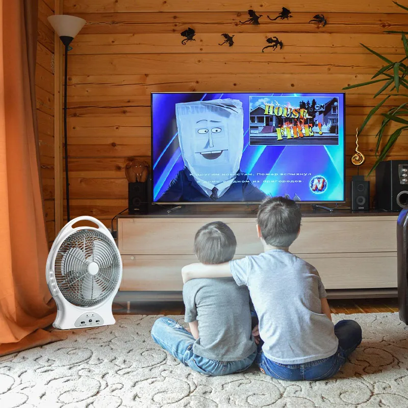 CHANGRONG Bestselling 12 inch Rechargeable Table fan with lithium battery and LED Light retro style fan