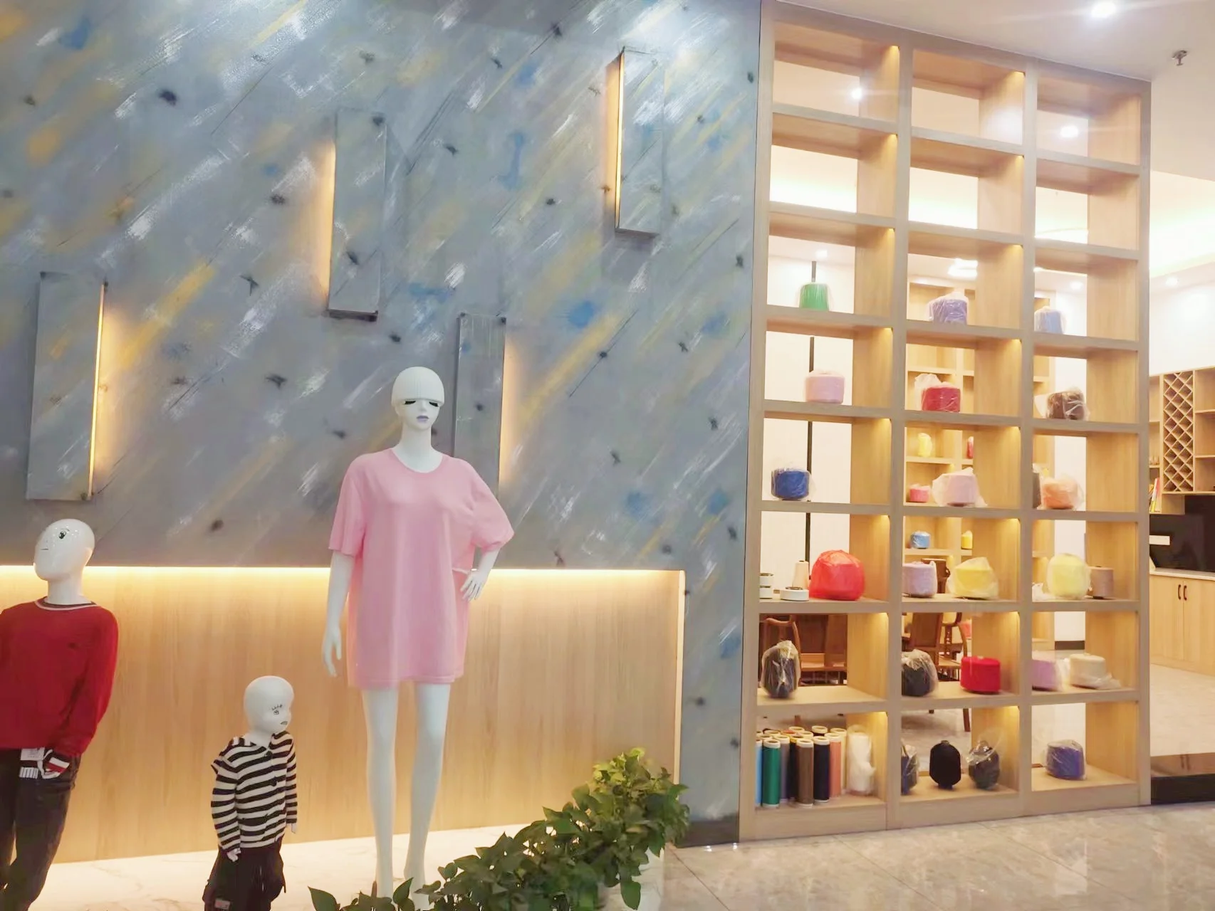 Yarns Wholesale Prices Black White Dyed 100% Cotton Knitting Yarn 32S Pure Cotton Yarn For T Shirt