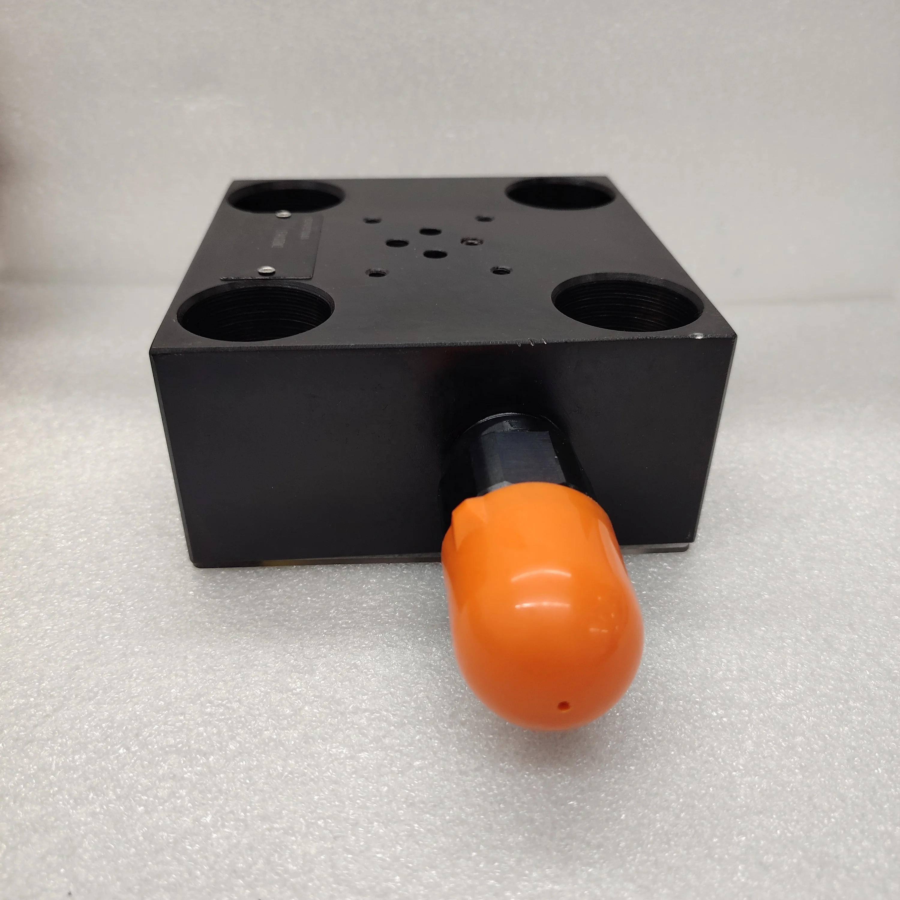 LFA Series Hydraulic 2-Way Control Cartrid Valve Block New Condition LFA 16 DBW2-7X/200 Pressure Relief Cover Valve