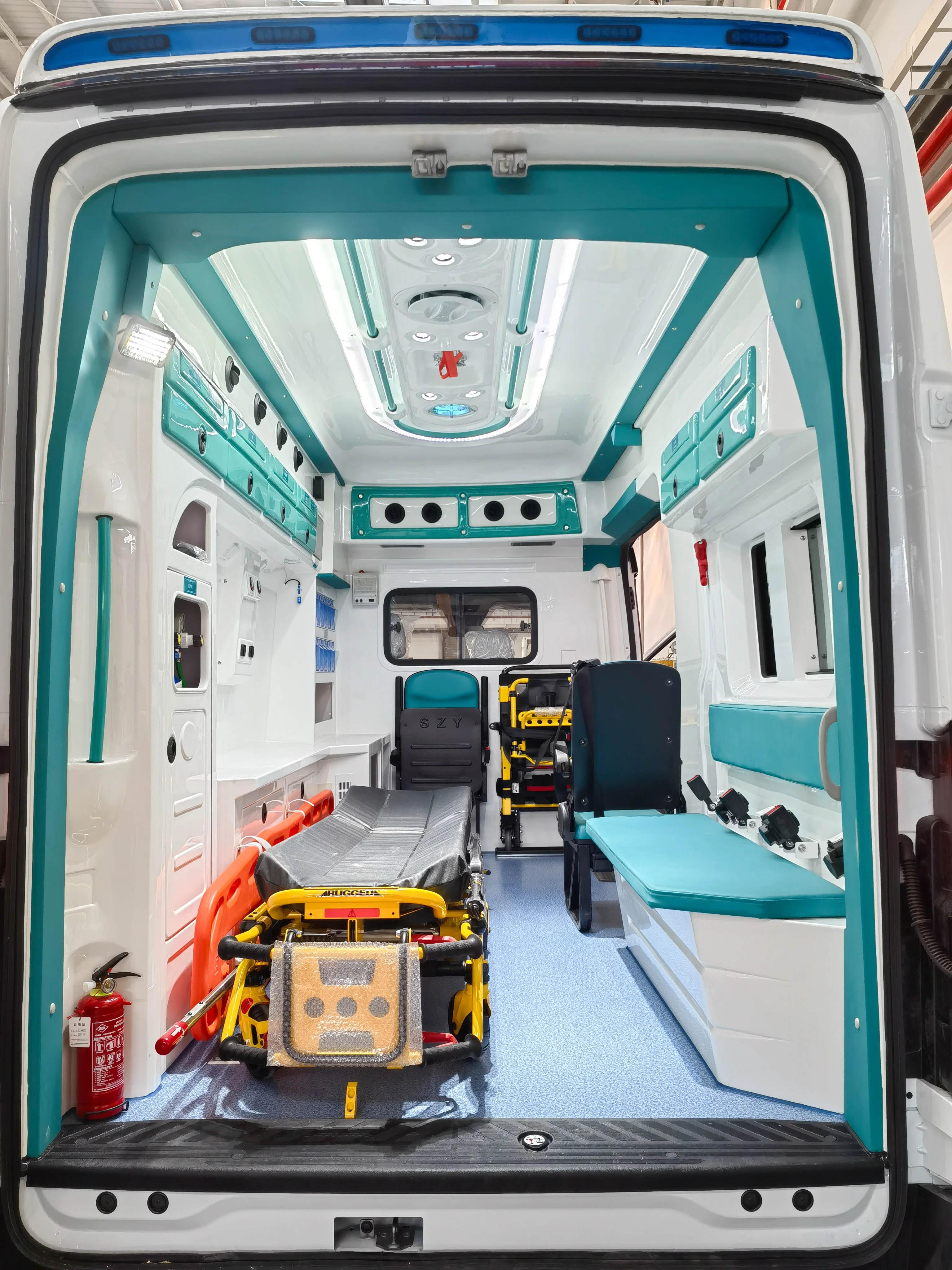 Customizable  Electric Vehicle With High Endurance T8 Medical Ambulance