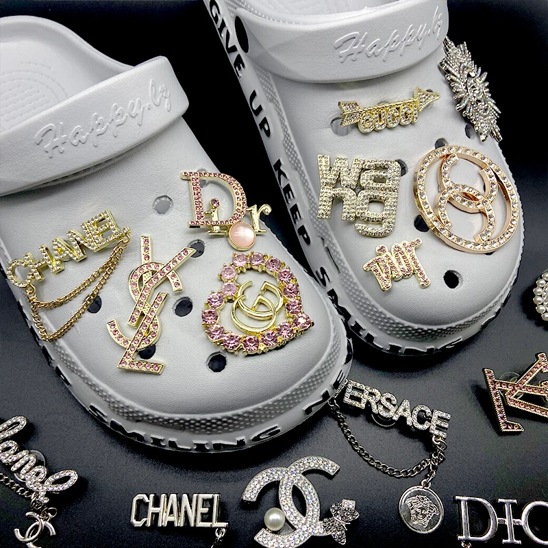 Wholesale Bling Croc Charms Luxury Metal Designer Charms  Diamond Shoe Charms Decoration