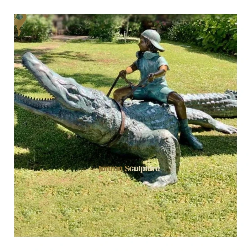 Life size metal animal sculpture bronze crocodile statue for garden decoration