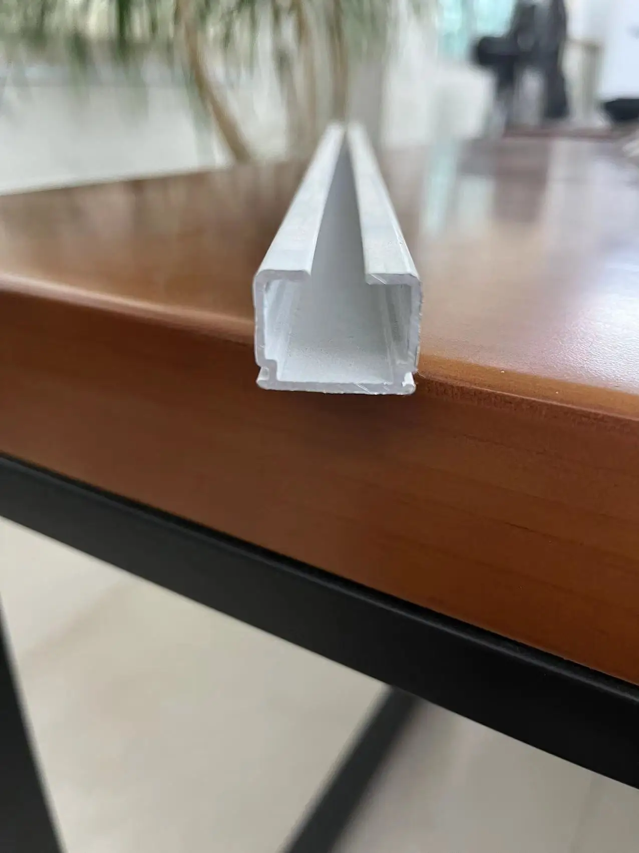 2022 Aluminium Alloy  Curtain Track curtain rail with rings Hand pull rope curtain track