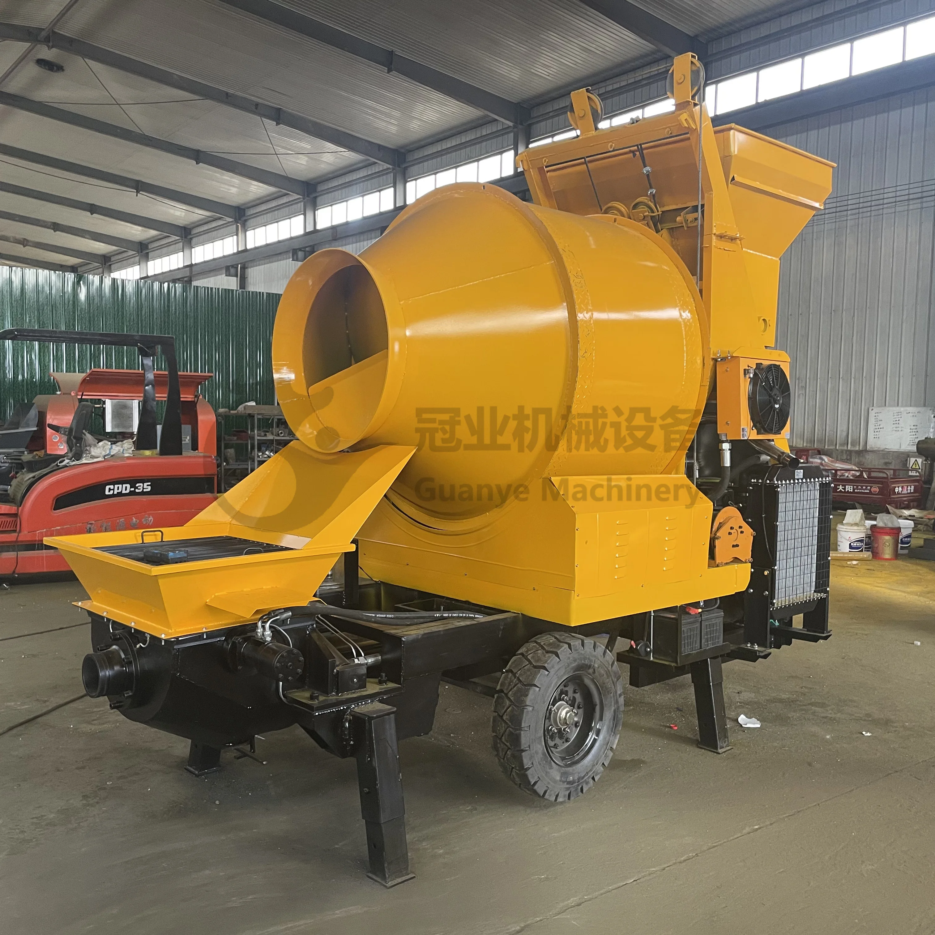 High Efficiency Concrete Mixing Pump Mobile Self Loading Concrete Mixing Pump Mixing Integrated Delivery Pump