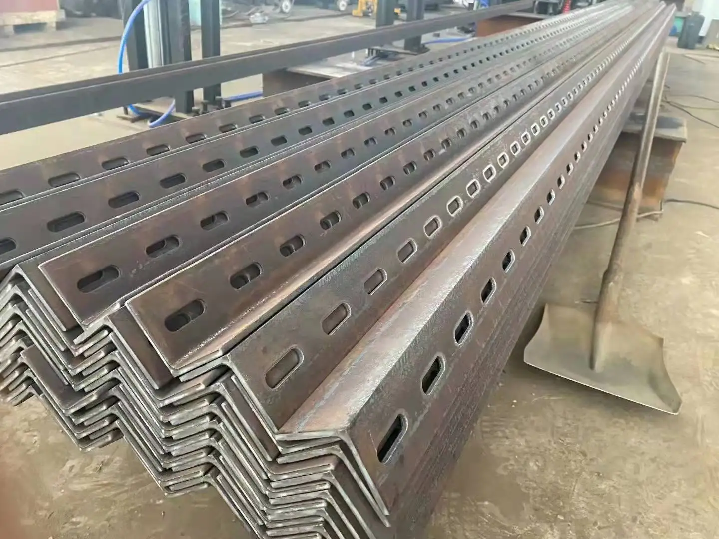rolled rsa scrap steel q345b q355 s235jr s335jr equal shelves slotted angle 30x30x3mm steel bar hollow iron material